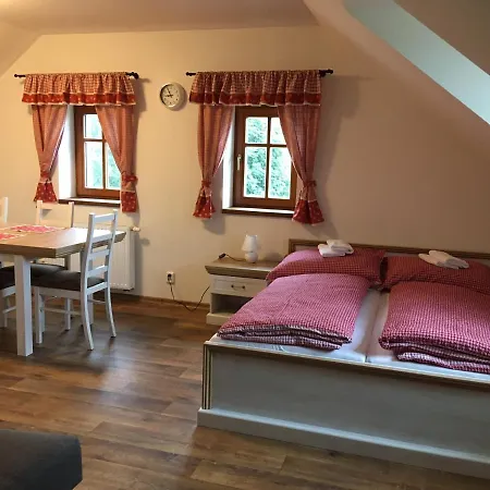 Aparthotel Matejovec 109 & Na Statku Český Rudolec